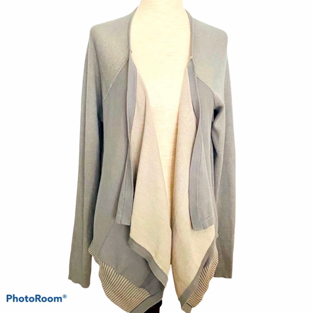 CAbi Pocket Cardigan Womens Size Medium M #5132
